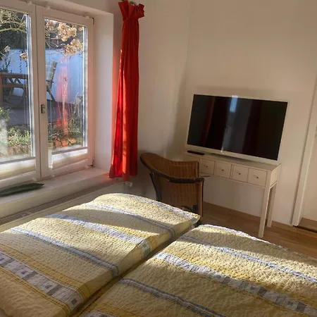 Apartment Haeuschen Mit Gartenblick *