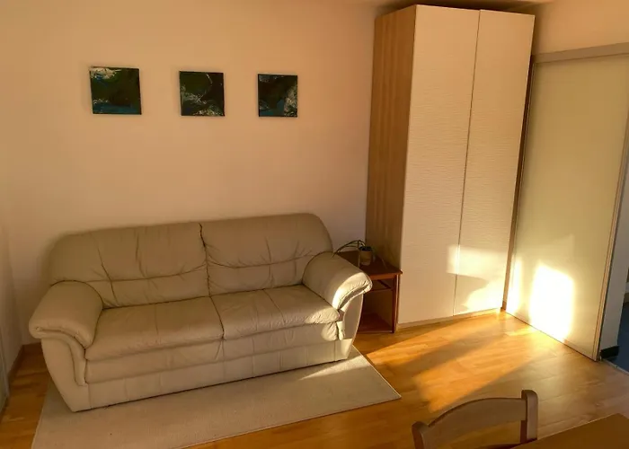 Haeuschen Mit Gartenblick Apartment Idstein