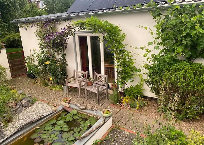 Haeuschen Mit Gartenblick * Idstein