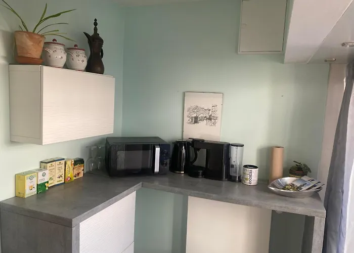 Haeuschen Mit Gartenblick * Idstein